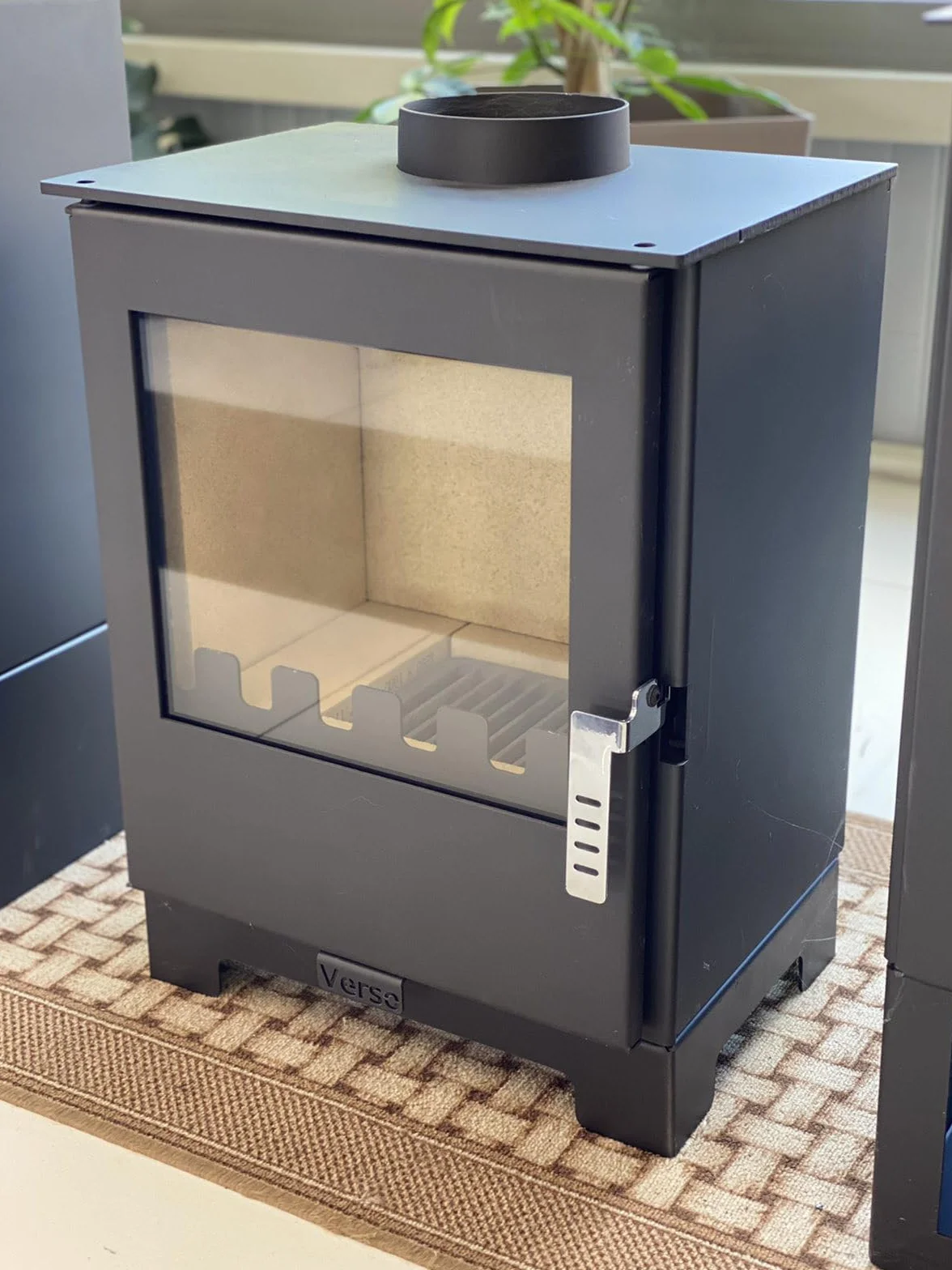 Generic EEK A+ Verso - Estufa de leña pequeña (3 L, potencia de 5 kW, compacta y eficiente, ideal para el hogar y el jardín)