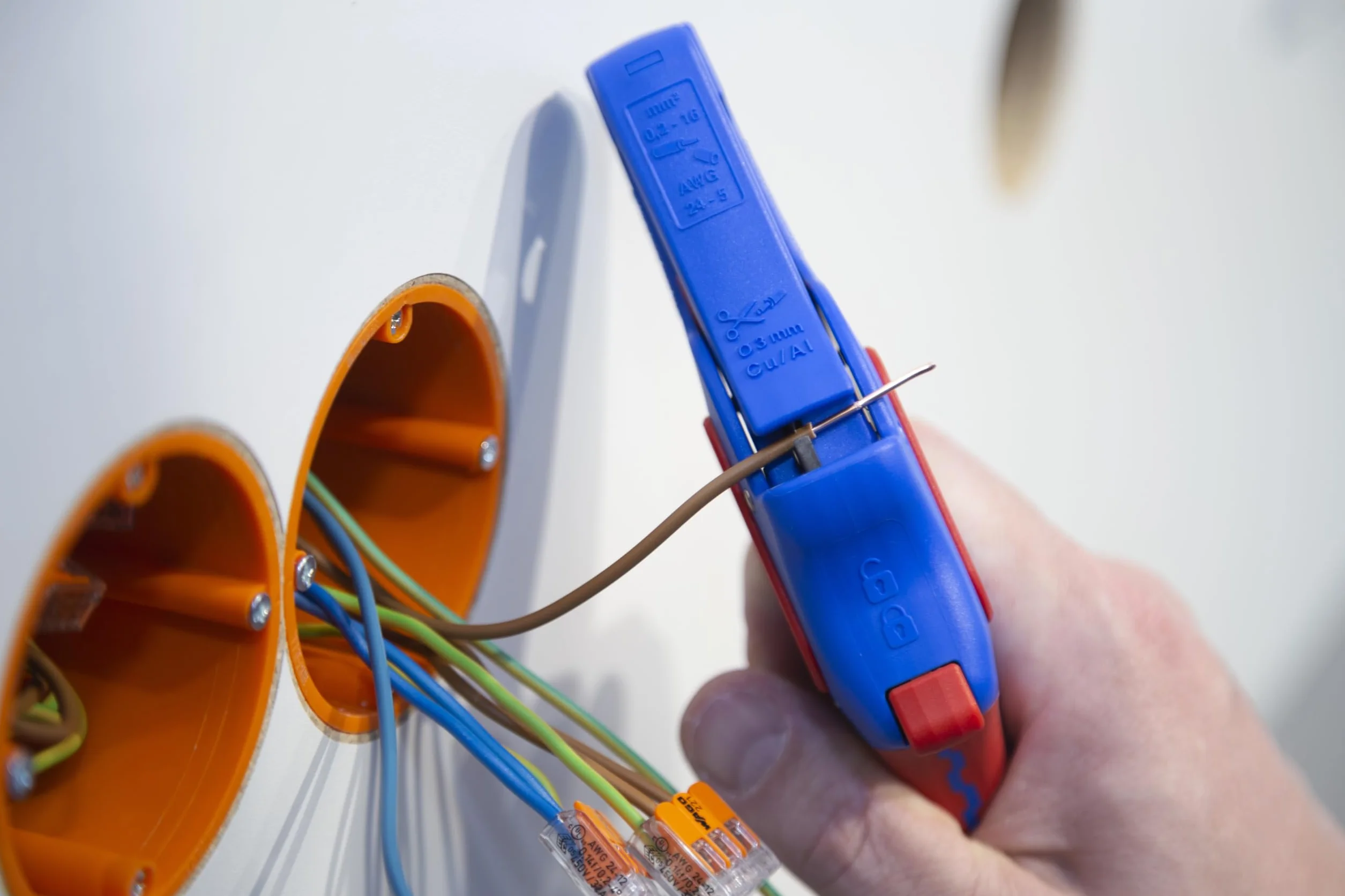 WEICON TOOLS Tenaza Pelacable No. 5 Pro | Pelacables automático para todos los conductores comunes flexibles y sólidos de 0,2-16 mm² | autoajustable a la sección del conductor
