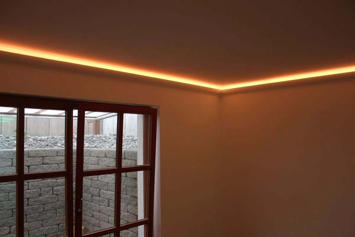 Perfiles de estuco HEXIM LED paquetes de ahorro - Iluminación indirecta con tiras de techo de PU, ligeras y opacas- (10m LED-19) Decoración spot de esquina en el interior