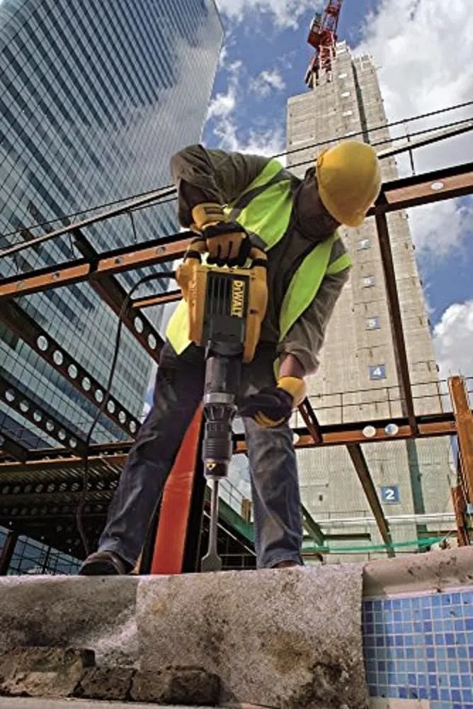 DEWALT D25899K-QS, Martillo demoledor SDS MAX 10kg 1500W, 17.9 Julios, potencia de salida 750W, Equipado con Empuñadura Multi-posición y Maletín de Transporte