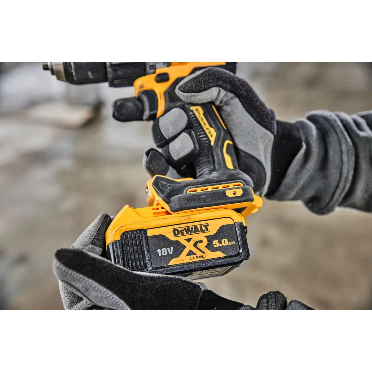 DEWALT DCD805P2T-QW - Taladro Percutor compacto sin escobillas XR 18V Li-Ion 5Ah