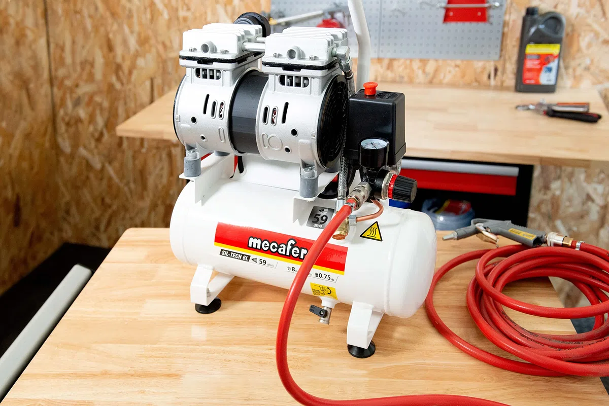 Compresor de Aire MECAFER 425513 6 L