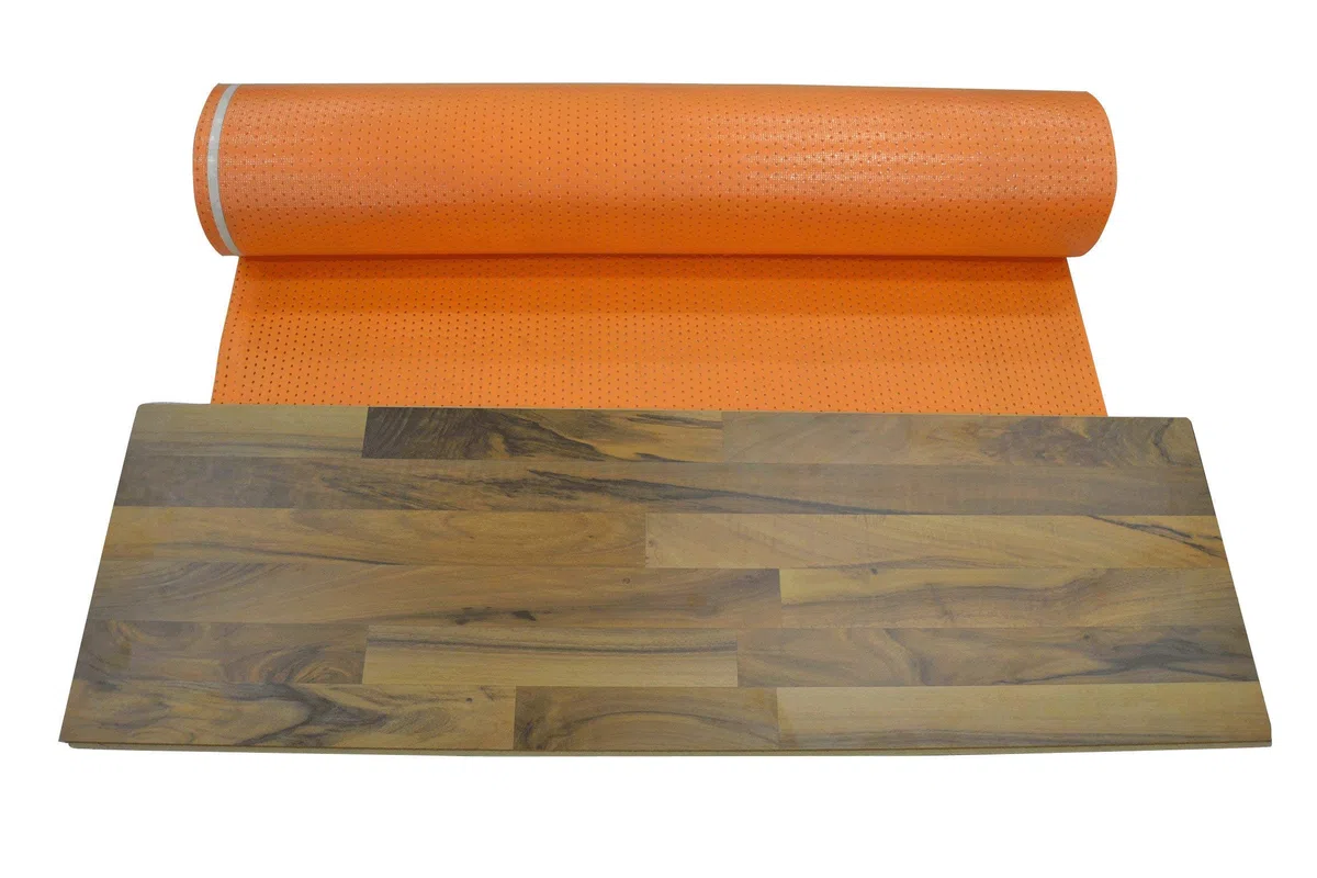 Base Aislante Suelo Radiante FOAM7 - THERMO FOAM 2.0. Rollo:20m2 de 2mm para Tarimas y Parquets; Rollo:20m2; 35kg/m3 PP Densidad; Resistencia térmica: 0,038Kw/m2