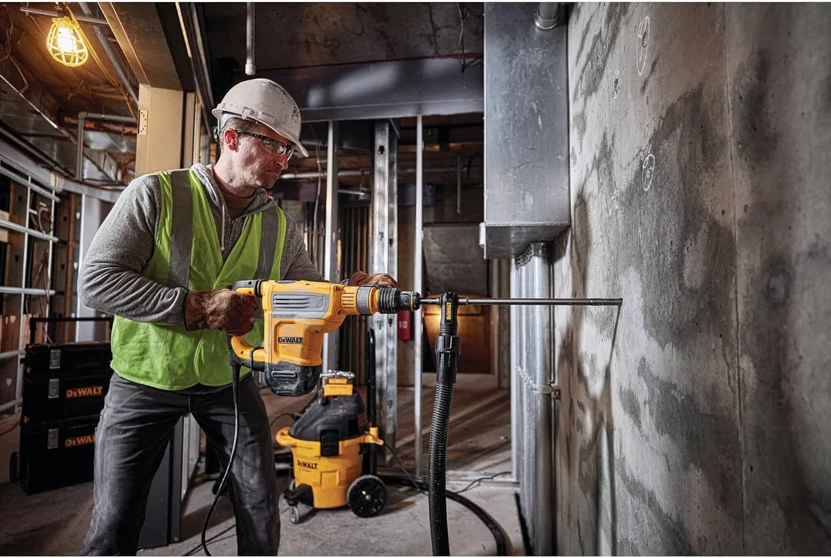 DEWALT D25614K-QS - Martillo Combinado 6kg 1350W - 45mm 10,5J - SDS-Max Electrónico AVC
